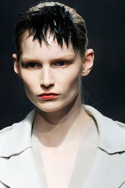 Look 50